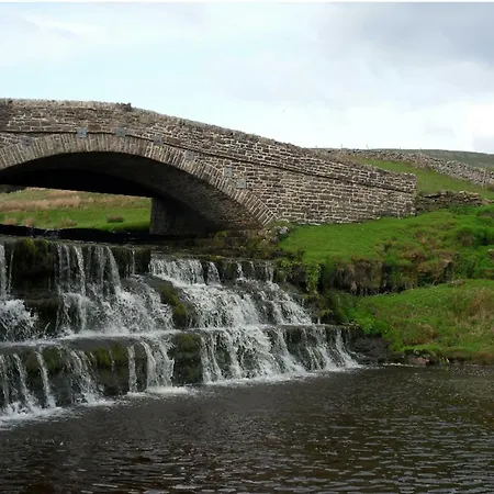 The Garsdale - Goats And Oats At Garsdale Hotel