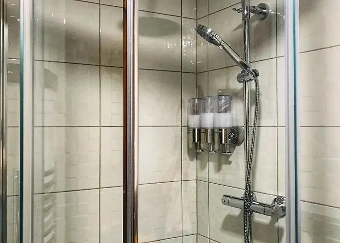 The Garsdale - Goats And Oats At Garsdale 4*